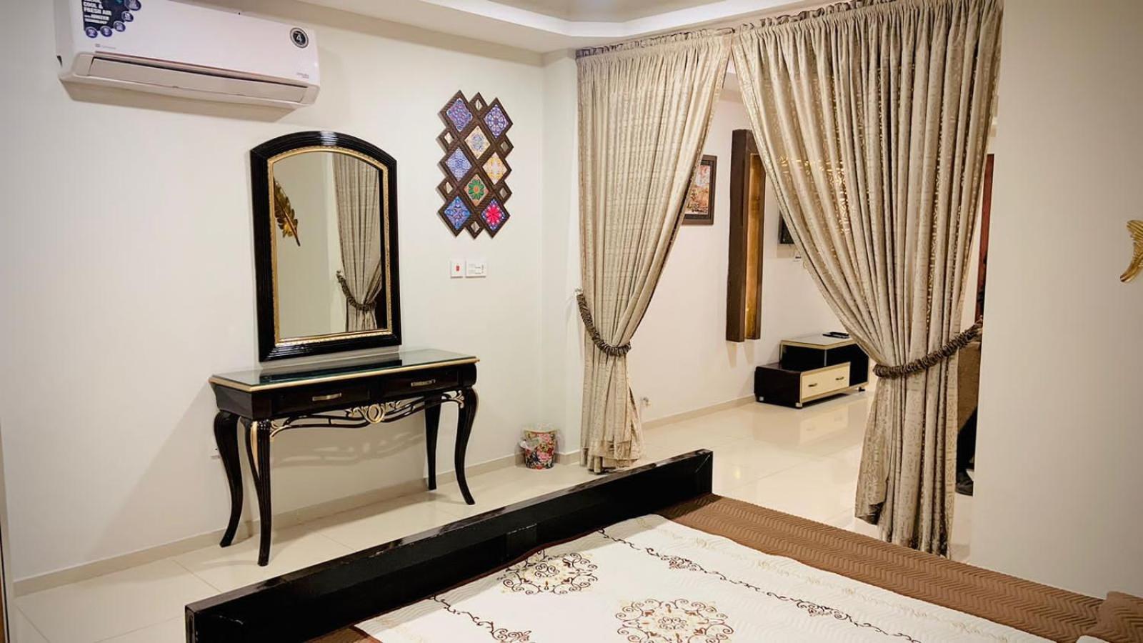 Royal Galaxy Hotel & Residence - Near Islamabad International Airport & Motorway Zewnętrze zdjęcie