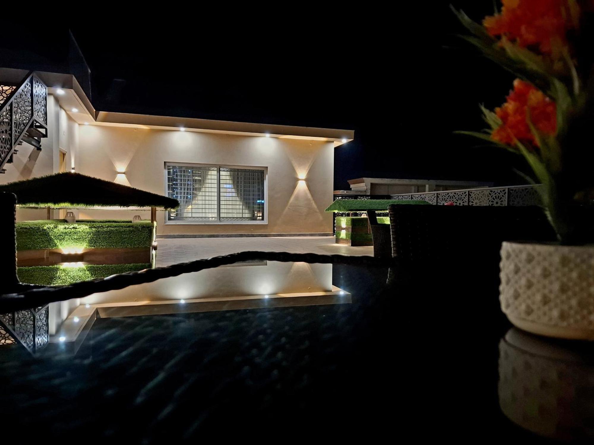 Royal Galaxy Hotel & Residence - Near Islamabad International Airport & Motorway Zewnętrze zdjęcie