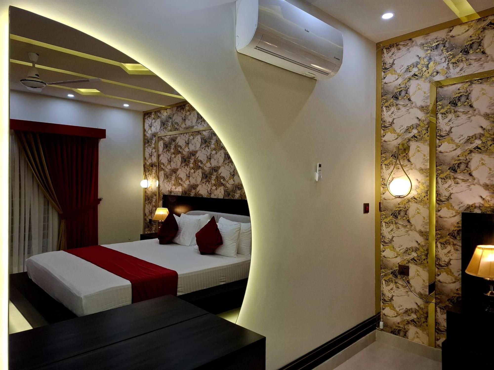 Royal Galaxy Hotel & Residence - Near Islamabad International Airport & Motorway Zewnętrze zdjęcie