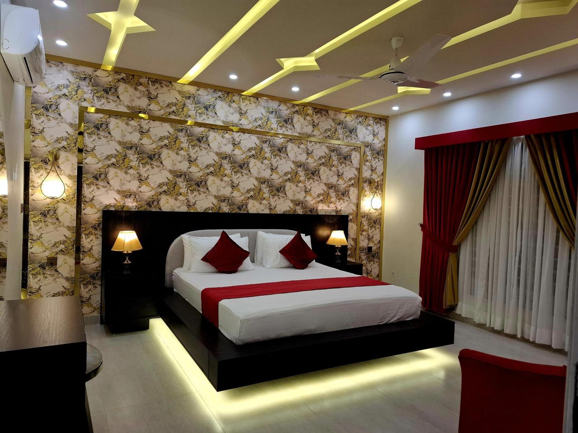 Royal Galaxy Hotel & Residence - Near Islamabad International Airport & Motorway Zewnętrze zdjęcie