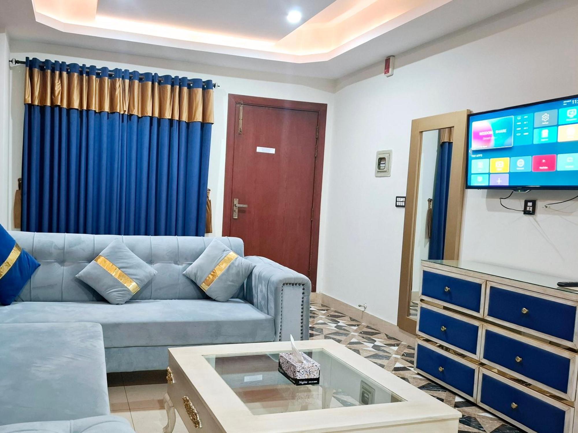Royal Galaxy Hotel & Residence - Near Islamabad International Airport & Motorway Zewnętrze zdjęcie