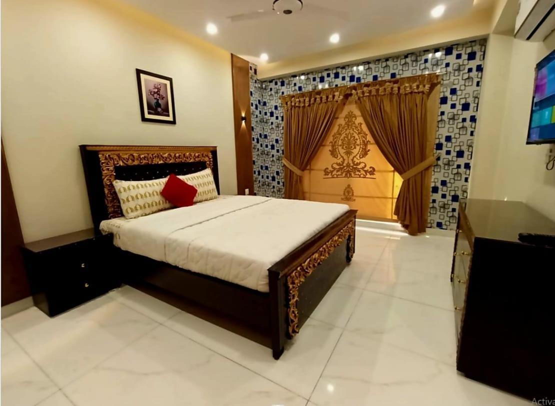 Royal Galaxy Hotel & Residence - Near Islamabad International Airport & Motorway Zewnętrze zdjęcie